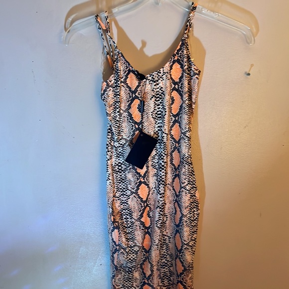 Woman’s size small snake pattern dress - Picture 2 of 4